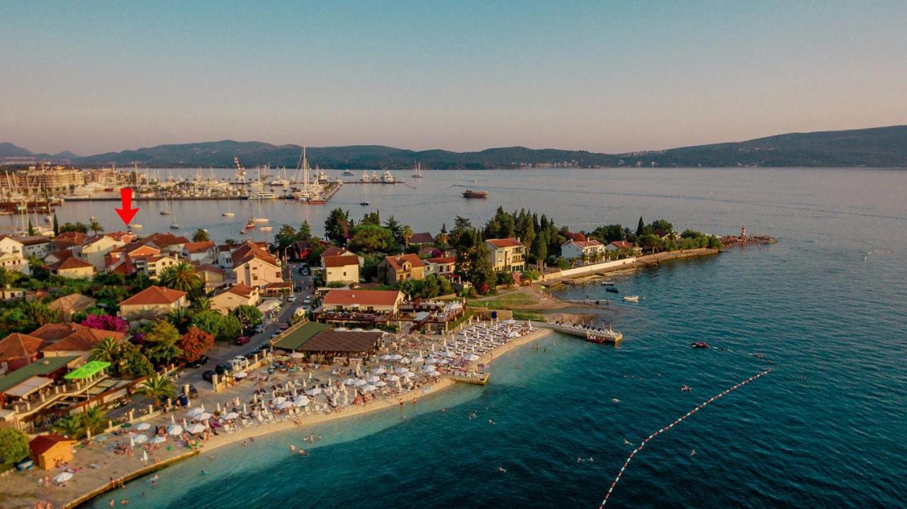 Rosic Apartments Tivat Exteriör bild