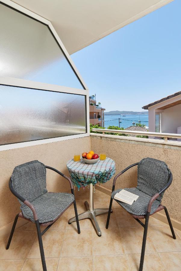 Rosic Apartments Tivat Exteriör bild