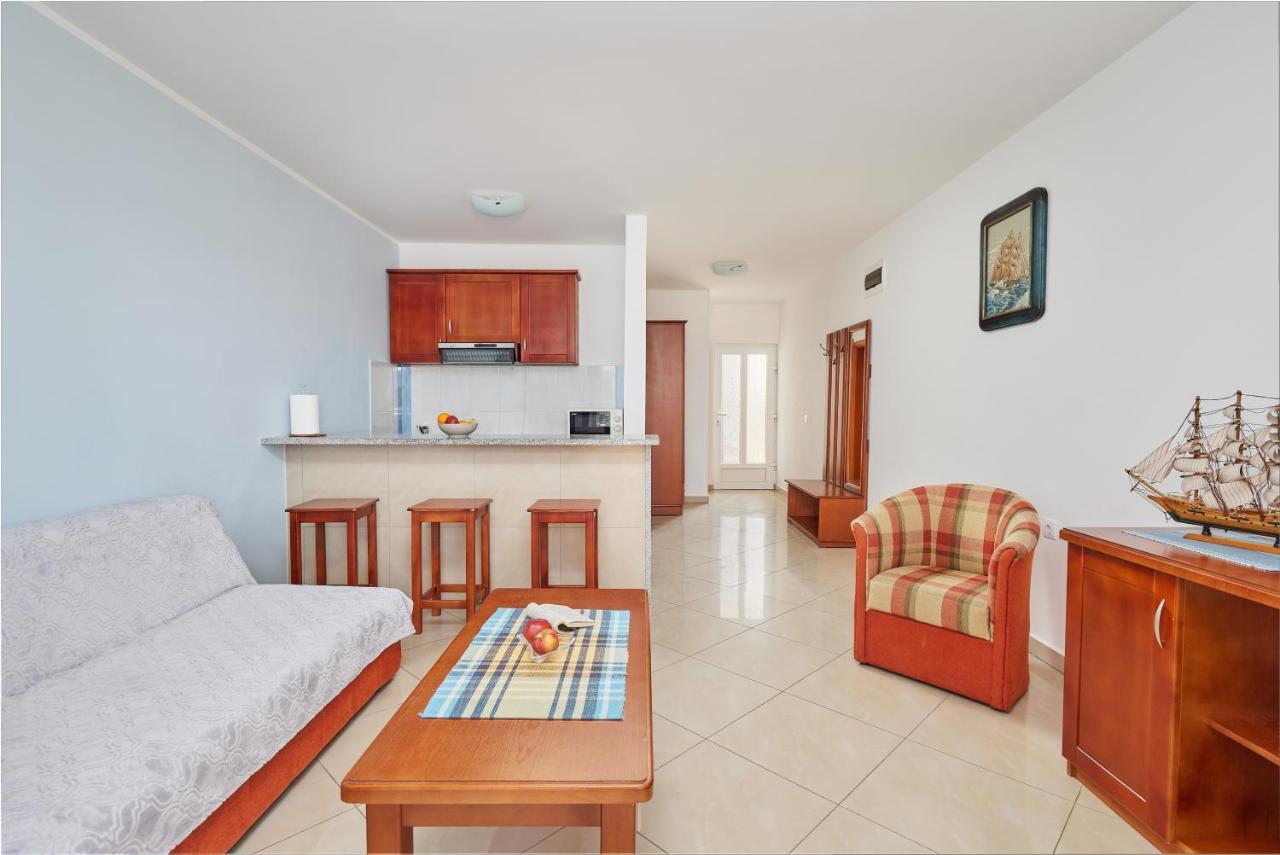 Rosic Apartments Tivat Exteriör bild