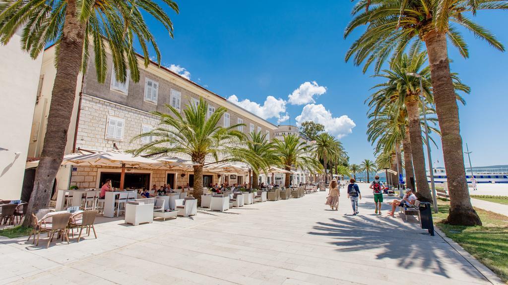Rosic Apartments Tivat Exteriör bild