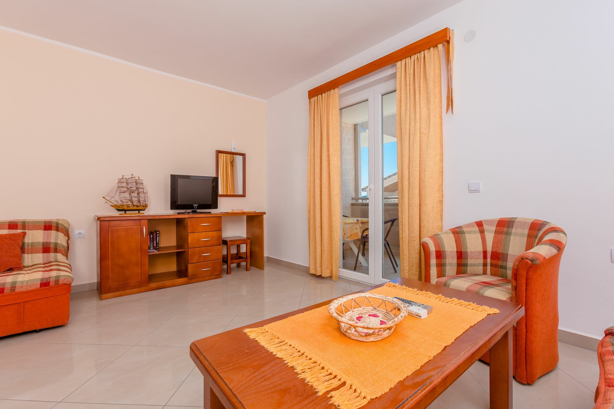 Rosic Apartments Tivat Exteriör bild